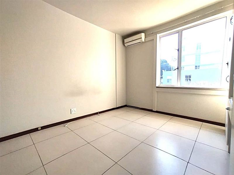 Apartment To Rent in Essenwood, Durban, KwaZulu Natal - Photo 3