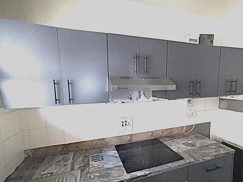 Apartment To Rent in Essenwood, Durban, KwaZulu Natal - Photo 5