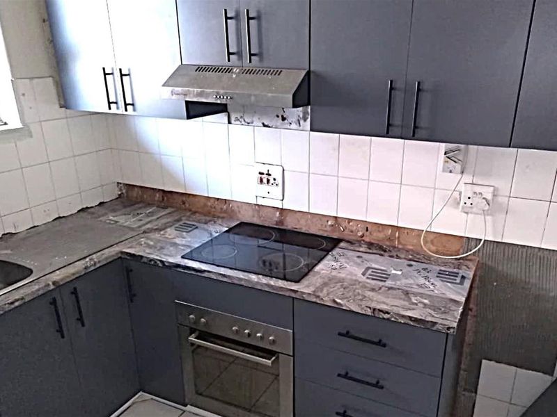 Apartment To Rent in Essenwood, Durban, KwaZulu Natal - Photo 6