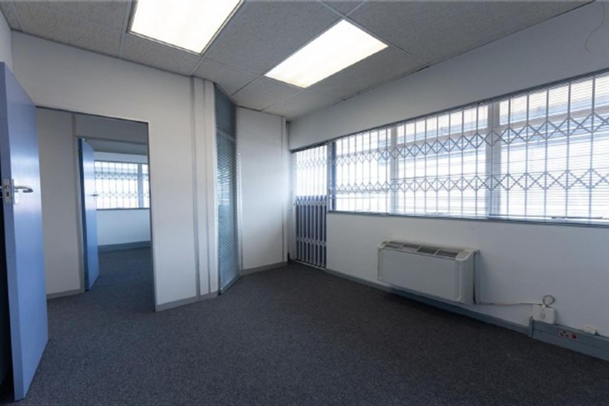 Office To Rent in Burlington Arcade, Wynberg, Cape Town - Photo 5