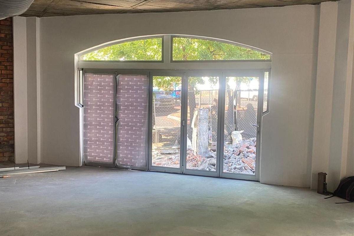 Retail Space To Rent in Cape Town City Centre, Cape Town - Photo 2