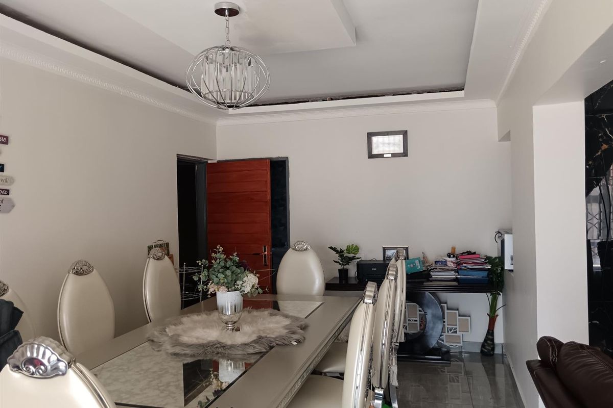 3 Bedroom House For Sale in Diepkloof Zone 3, Diepkloof, Soweto - Photo 3