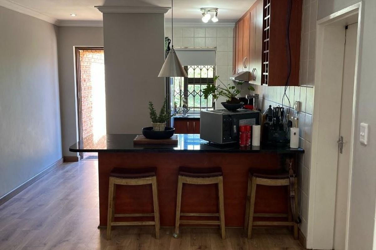 Modern 3 Bedroom Home for Rent in the Popular Welgevonden Estate - Photo 4