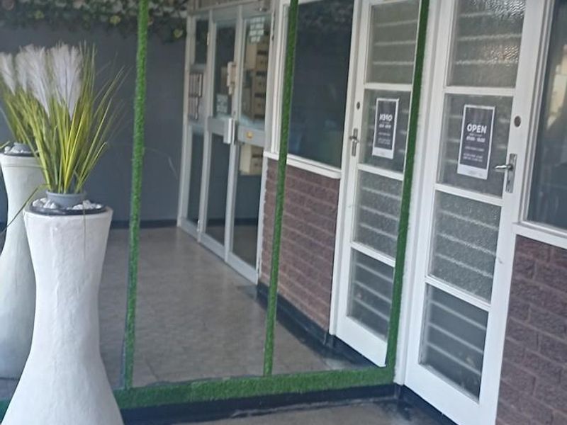 Apartment For Sale in Umbilo, Durban, KwaZulu Natal - Photo 2