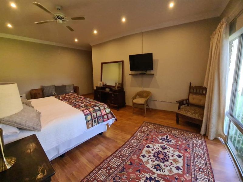 Modern Family Haven & Entertainer’s Dream in Marble Hall! - Photo 8