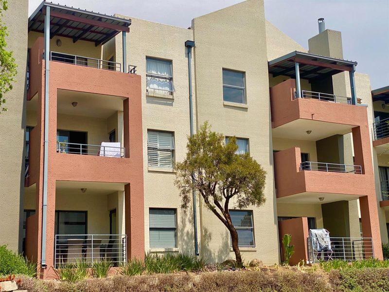 2-Bedroom  2-Bathroom 2 Car park  Available for sale in Bryanston, - Photo 3