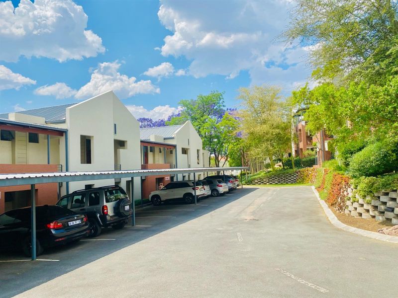 2-Bedroom  2-Bathroom 2 Car park  Available for sale in Bryanston, - Photo 4