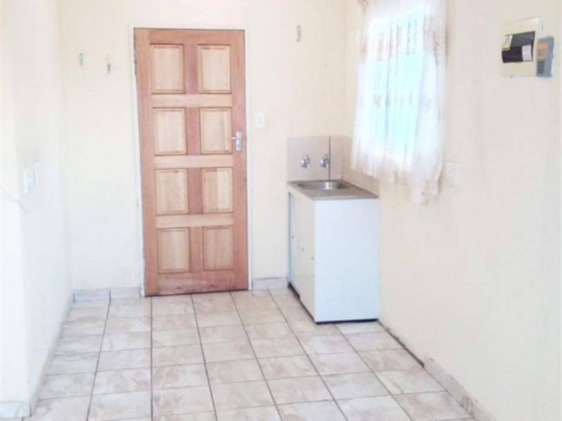 House For Sale in Protea Glen, Soweto - Photo 8