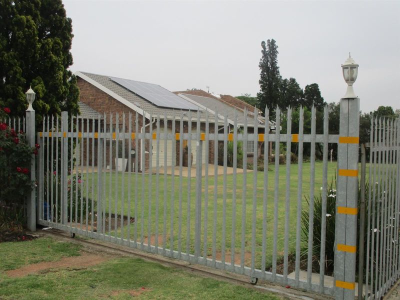 Bargain 3 Bed Family Home For Sale in Devon/Price Reduced - Photo 4