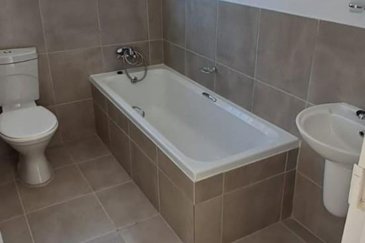 Prime Plot and Plan Home in Mountain Ridge Estate, Groenheuwel - Paarl - Photo 4