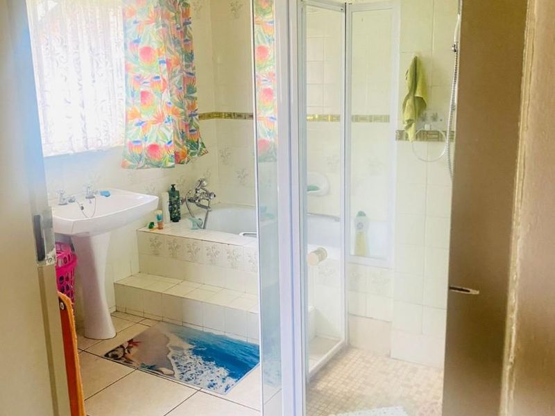 House For Sale in Utrecht, KwaZulu Natal - Photo 4