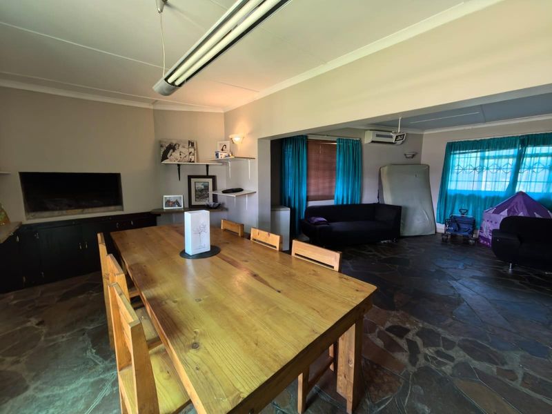 3 Bedroom openplan gem with entertainment area, pool and FLAT! - Photo 6