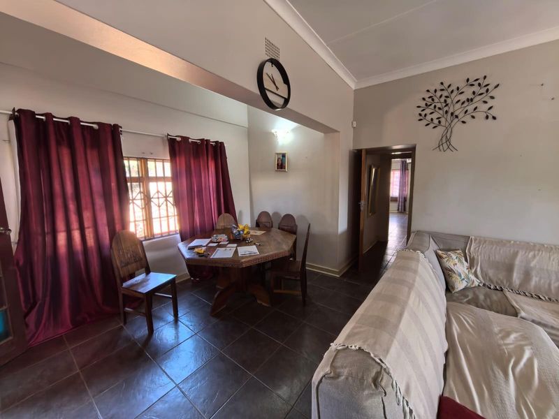 3 Bedroom openplan gem with entertainment area, pool and FLAT! - Photo 4