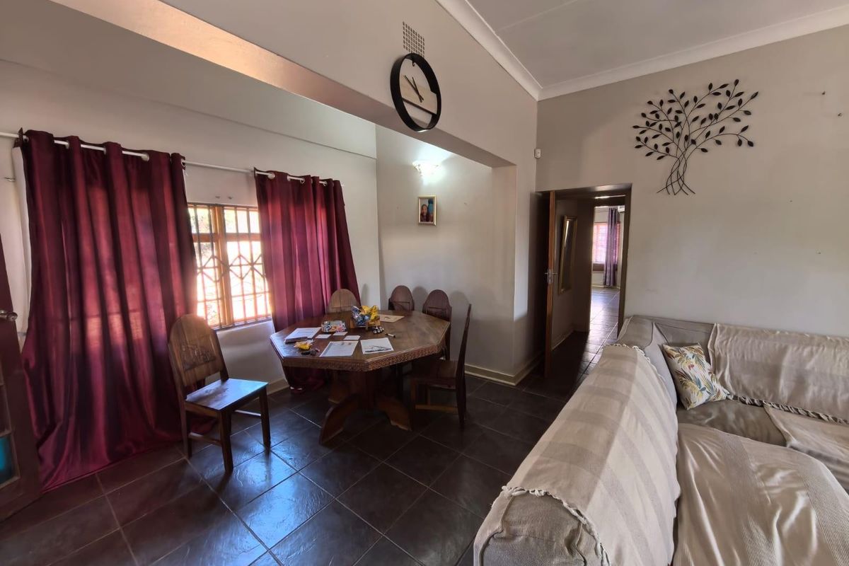 3 Bedroom openplan gem with entertainment area, pool and FLAT! - Photo 4