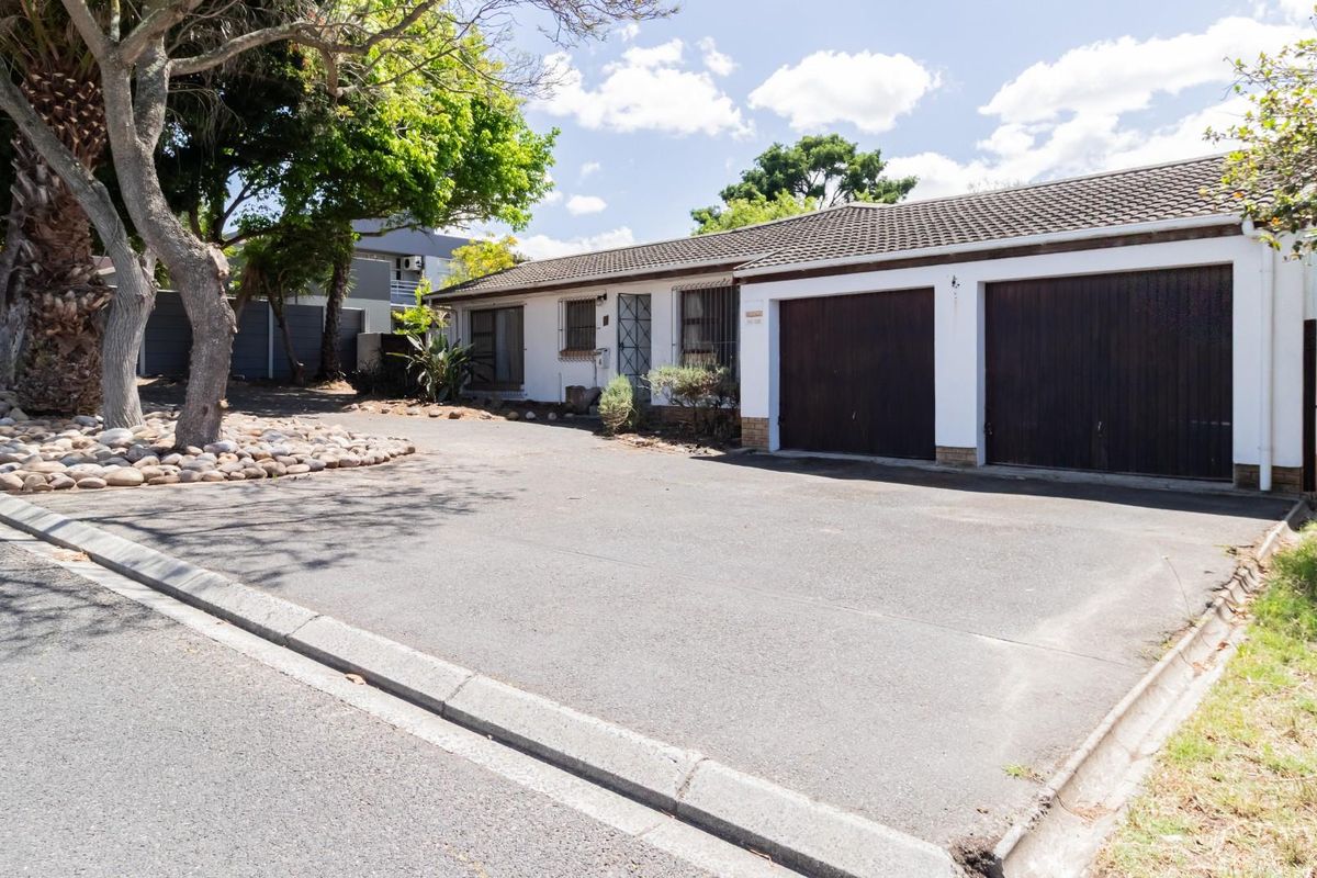 Renovation Opportunity in Blommendal, Bellville - Bring Her Back to Life! - Photo 3