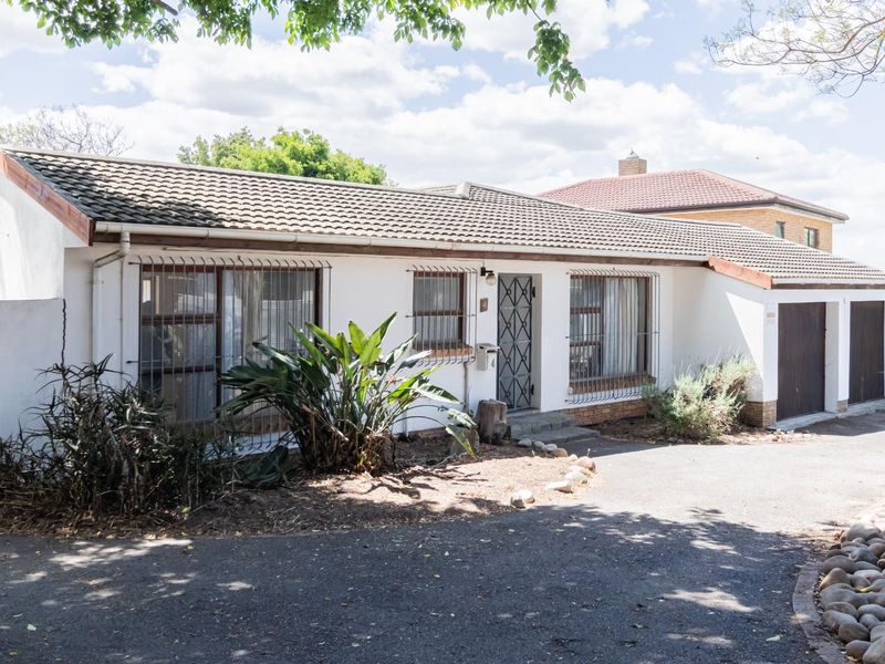 Renovation Opportunity in Blommendal, Bellville - Bring Her Back to Life! - Photo 1