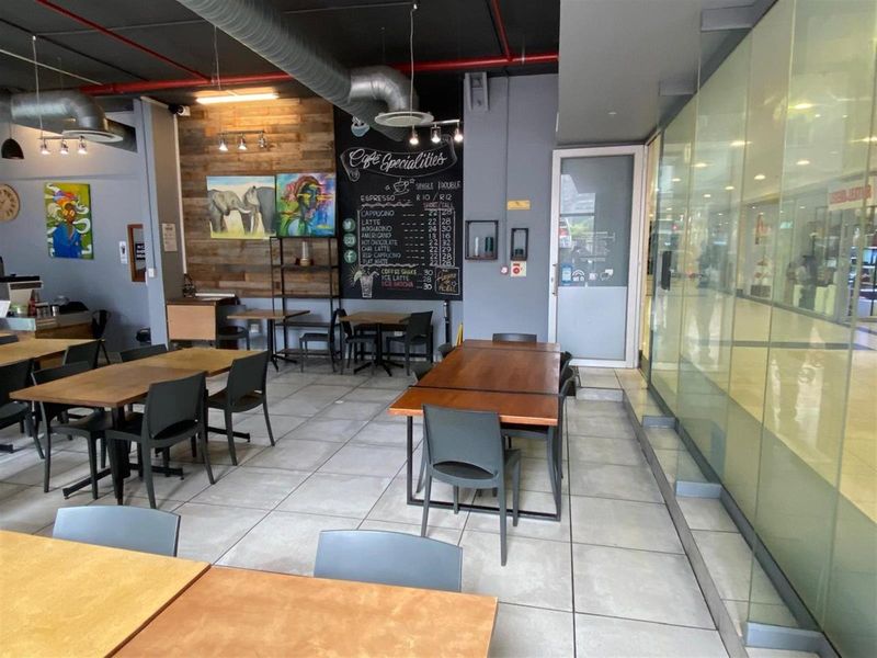 Retail Space To Rent in Cape Town City Centre, Cape Town - Photo 9