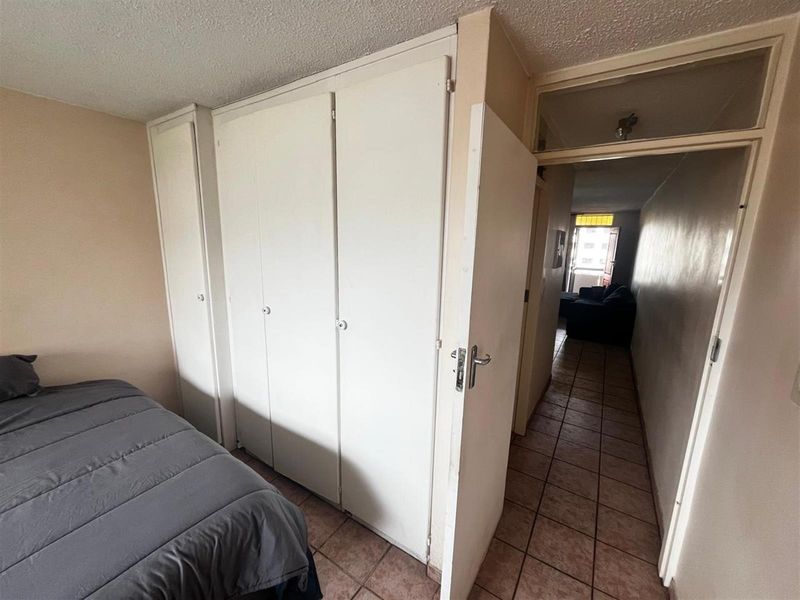 ! ! ! CALLING ALL INVESTORS ! ! !Student Apartment For Sale @ The Hatfield Square in Pretoria - Photo 9