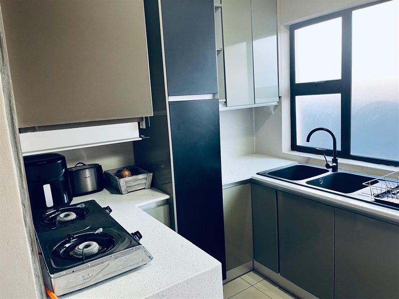 4 Bedroom House For Sale in Theresapark, Akasia - Photo 7