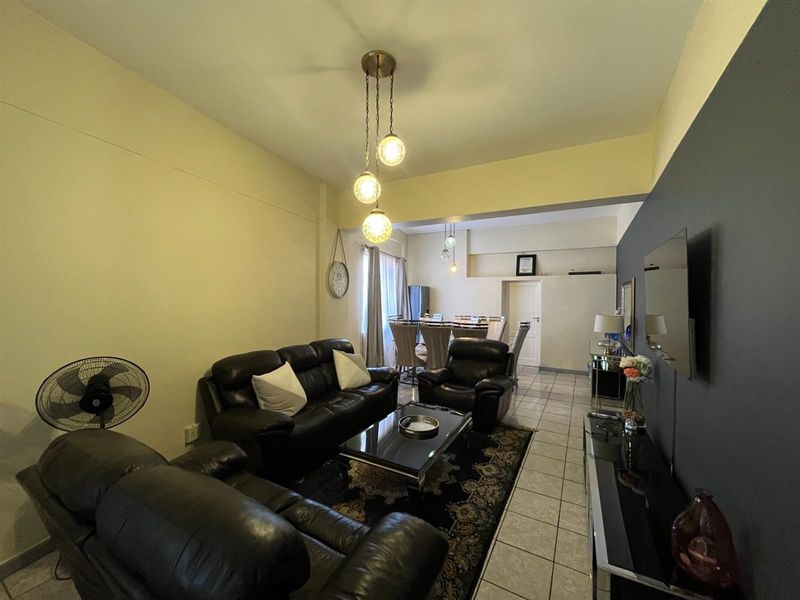 Apartment For Sale in Cyrildene, Johannesburg - Photo 3