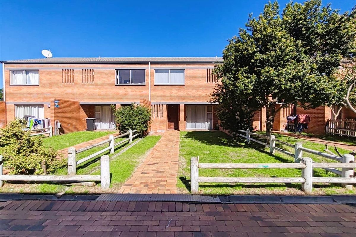 Apartment Block For Sale in Milnerton Central, Milnerton - Photo 2