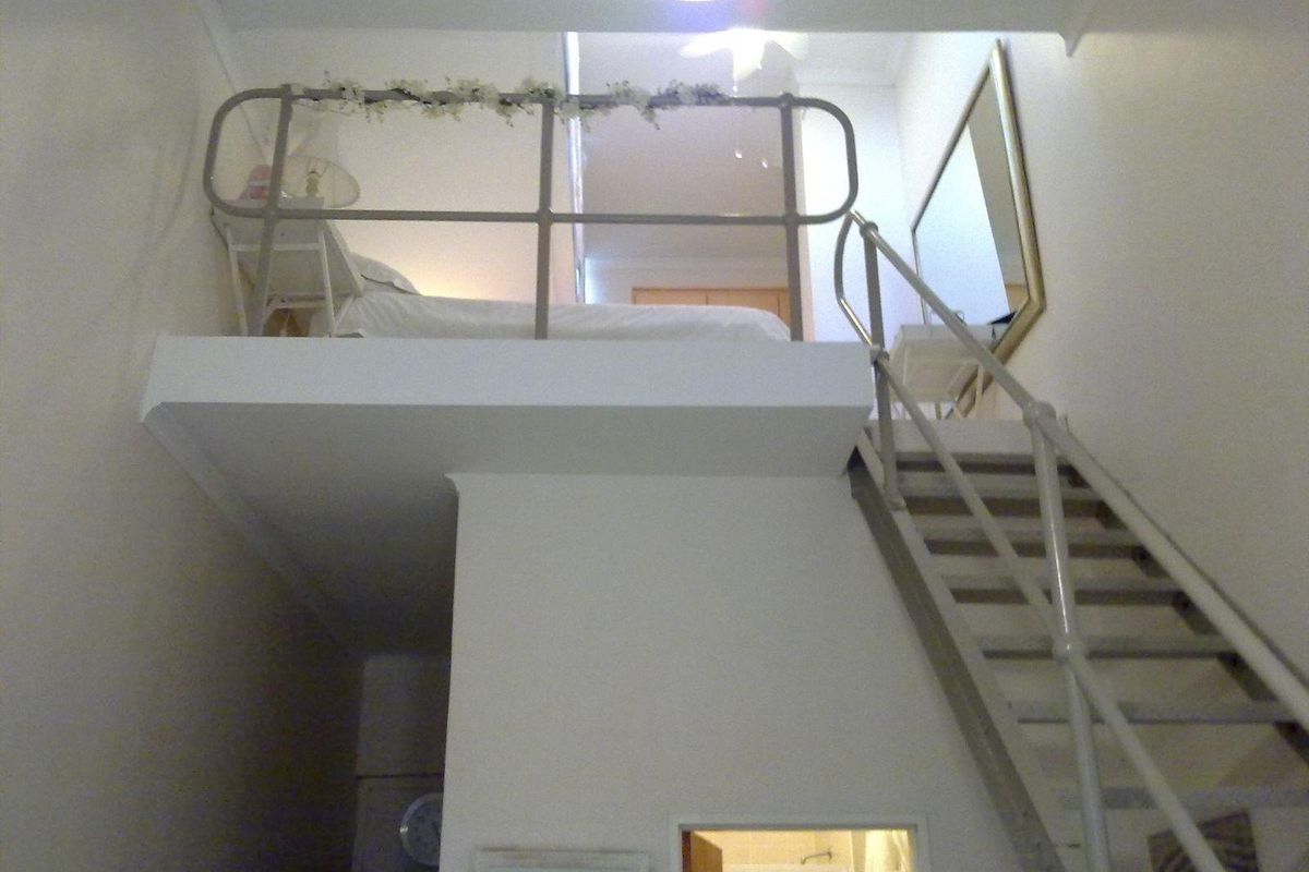 SPACIOUS Extended Loft Unit available at Hillcrest Boulevard II - Photo 3