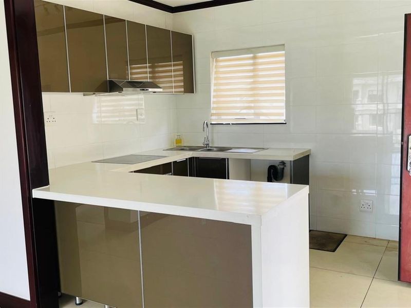 Apartment To Rent in Fourways, Sandton - Photo 4