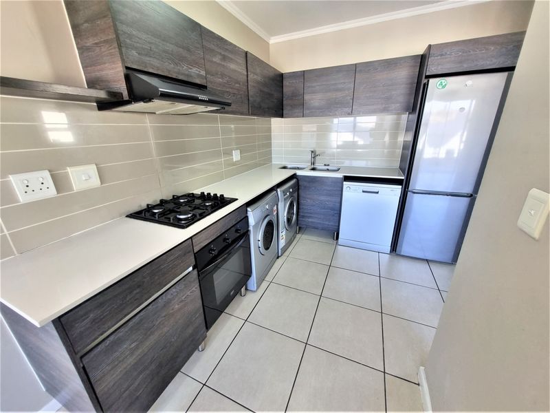 Apartment To Rent in Olivedale, Randburg - Photo 6