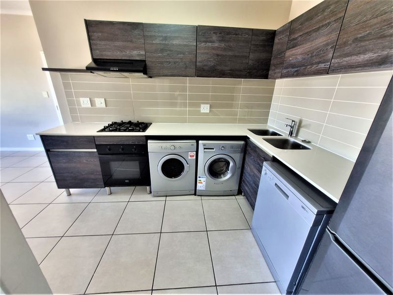 Apartment To Rent in Olivedale, Randburg - Photo 7