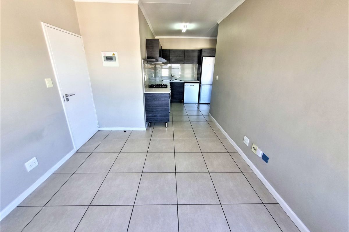 Apartment To Rent in Olivedale, Randburg - Photo 5