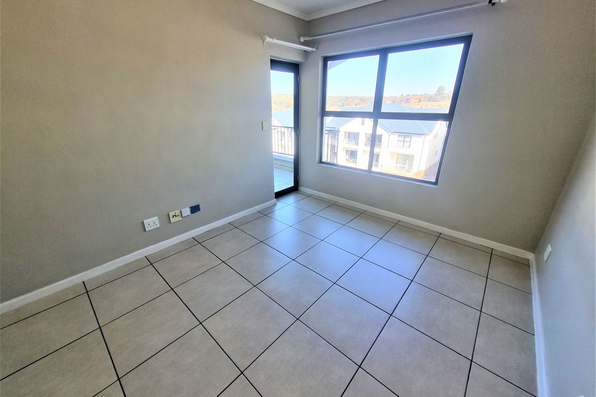 Apartment To Rent in Olivedale, Randburg - Photo 3