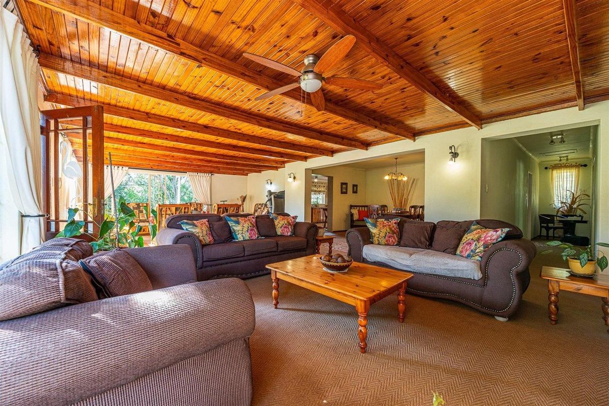 Farm For Sale in Hartbeespoort Rural, Hartbeespoort, North West - Photo 2