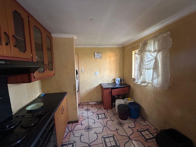 House For Sale in Osizweni, Newcastle, KwaZulu Natal - Photo 8