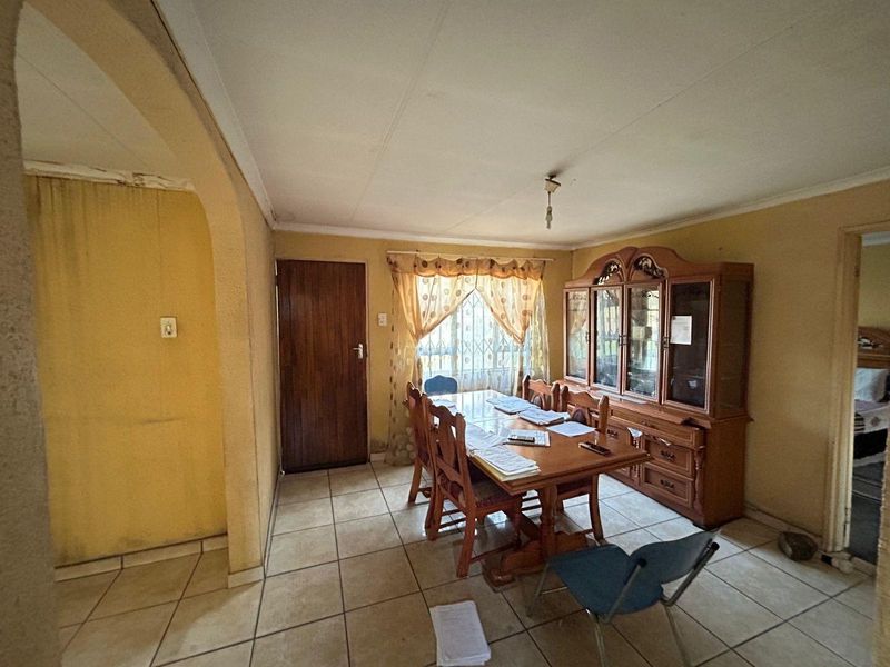House For Sale in Osizweni, Newcastle, KwaZulu Natal - Photo 7
