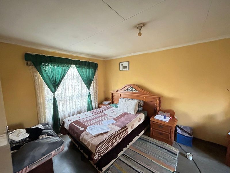 House For Sale in Osizweni, Newcastle, KwaZulu Natal - Photo 5