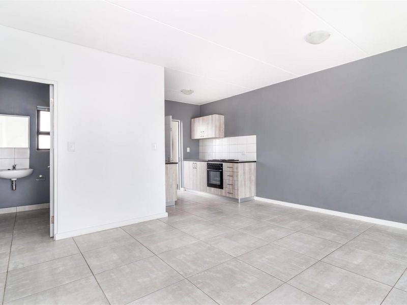 Apartment For Sale in Aan de Wijnlanden, Stellenbosch - Photo 4