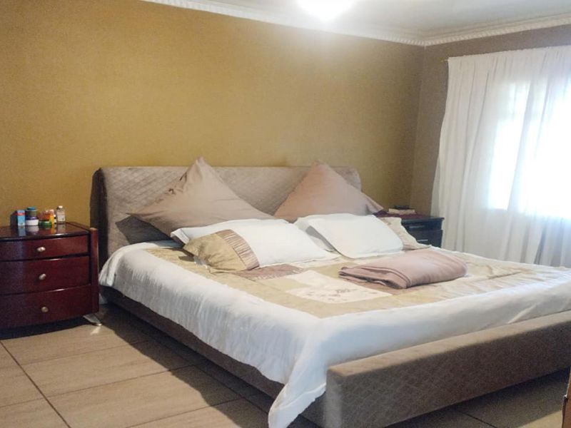 House For Sale in Eldorado Park Soweto Gauteng - Photo 7