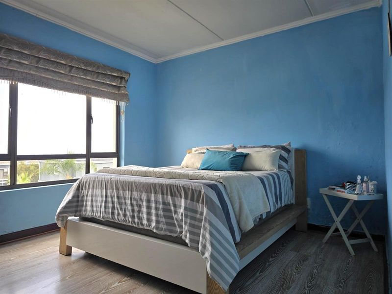 Super Secure and well located - Photo 8