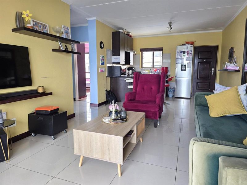 Super Secure and well located - Photo 5