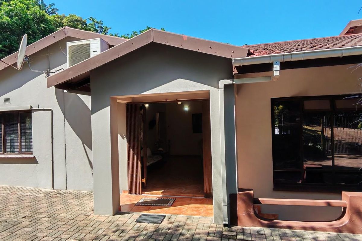 Spacious family home For Sale in Southbroom, KwaZulu Natal - Photo 5
