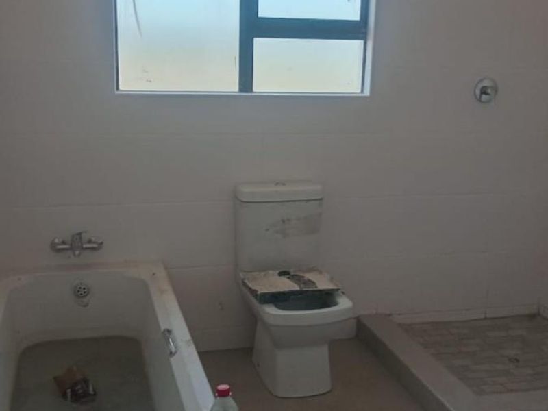 House For Sale in Sunnyridge, Newcastle, KwaZulu Natal - Photo 6