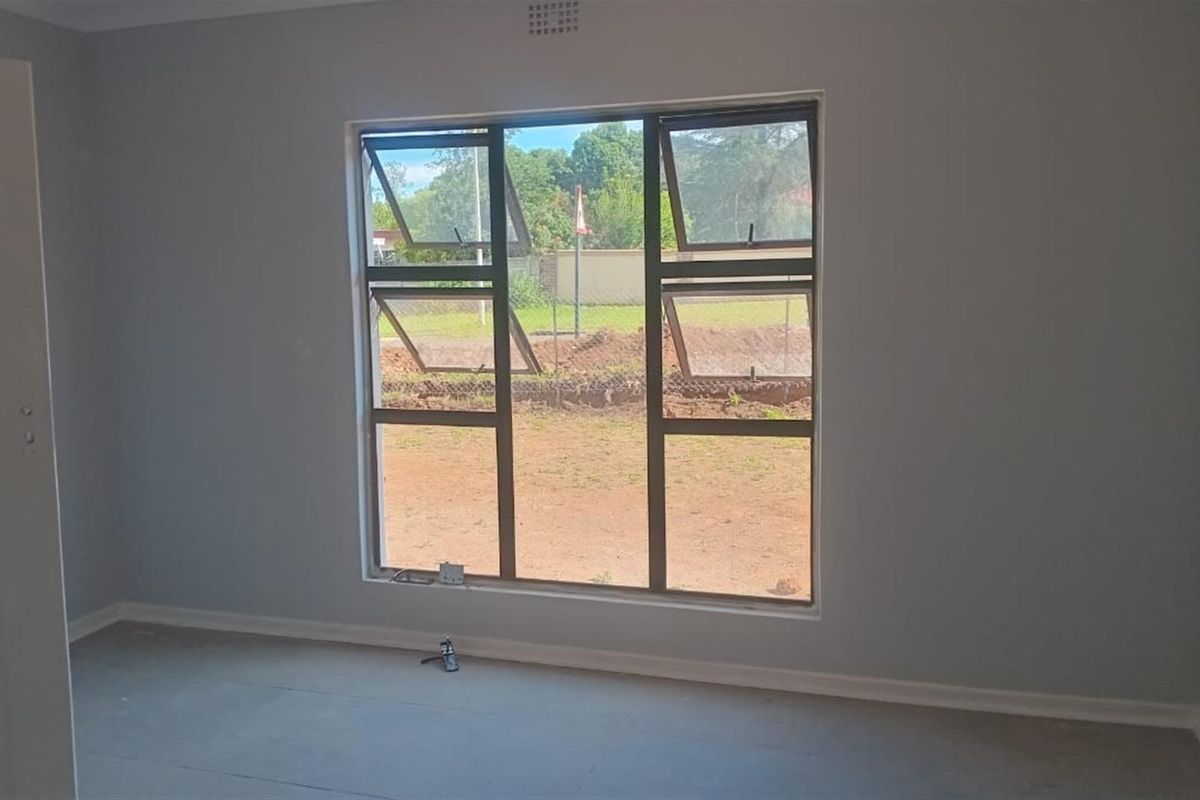 House For Sale in Sunnyridge, Newcastle, KwaZulu Natal - Photo 2