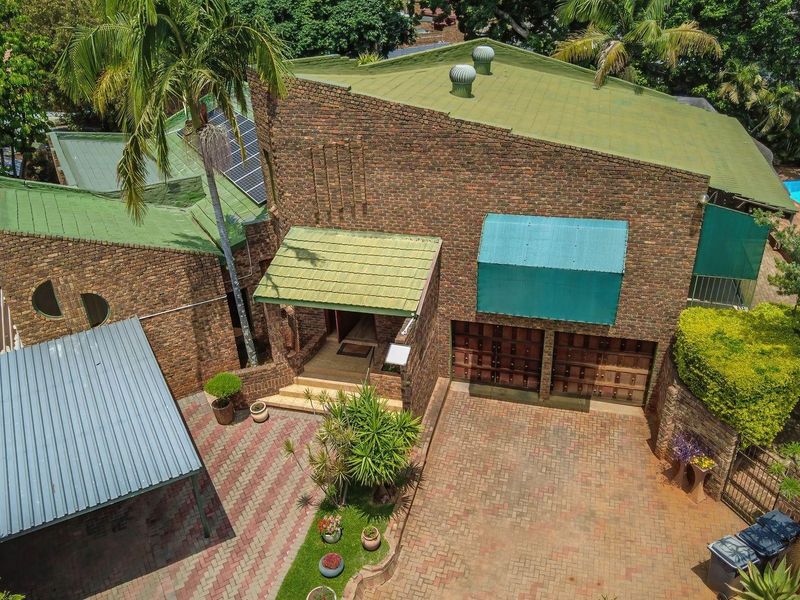 ABSOLUTE BARGAIN - MODERN RUSTIC BRICK FAMILY HOME FOR SALE - NINAPARK - Photo 4