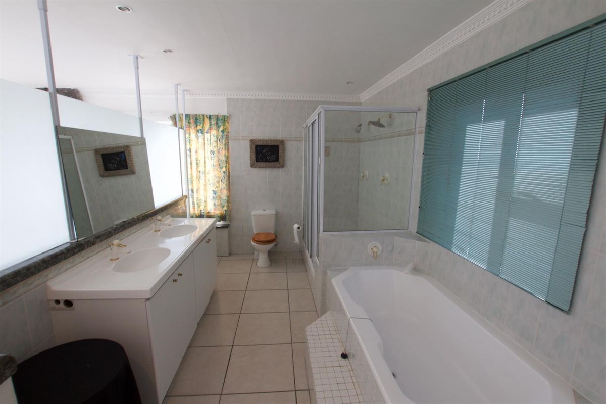 Investment Opportunity in Flamingo Vlei - 9 Unit Income Property - Photo 5