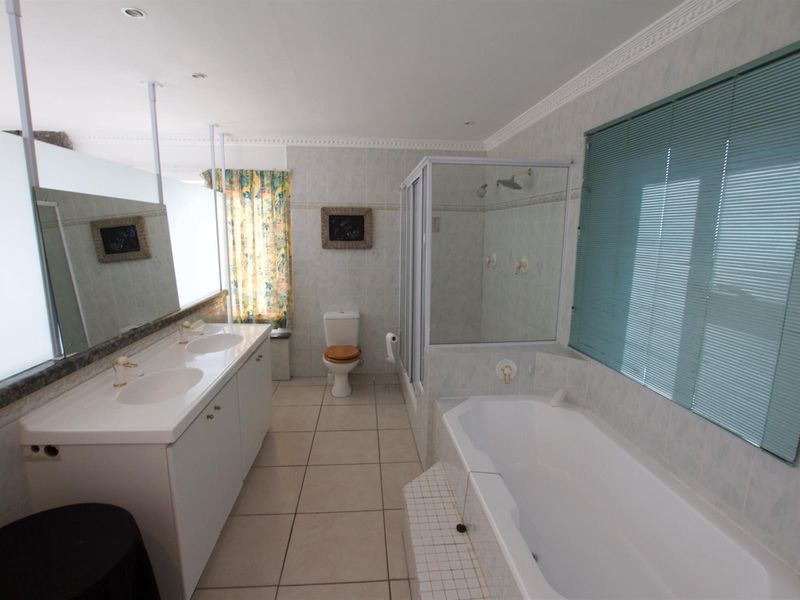 Investment Opportunity in Flamingo Vlei - 9 Unit Income Property - Photo 5