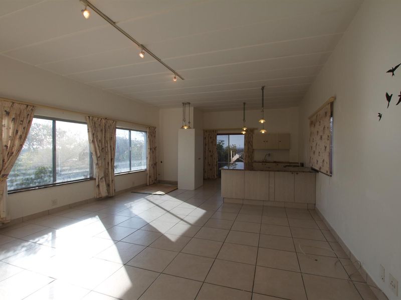 Investment Opportunity in Flamingo Vlei - 9 Unit Income Property - Photo 2