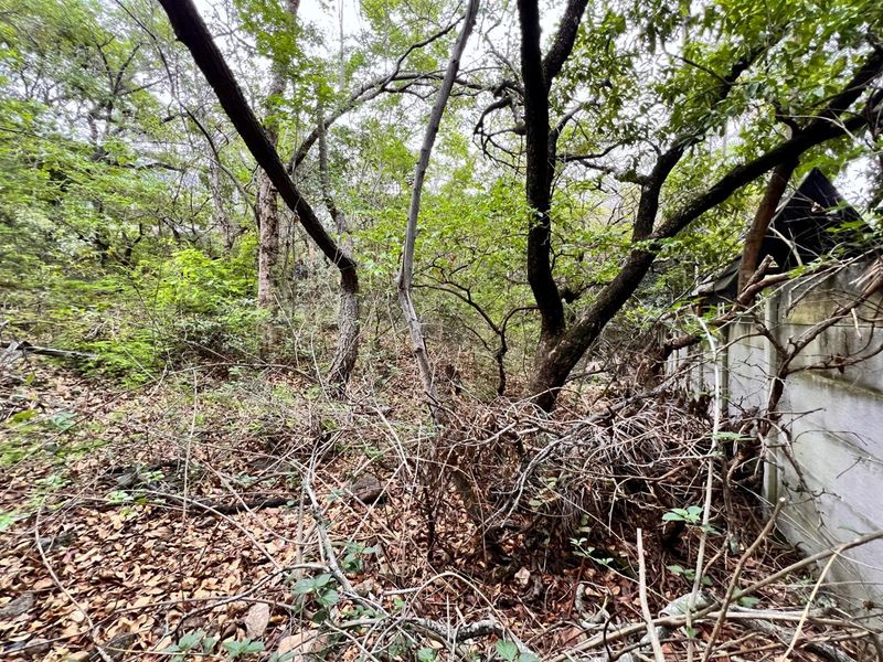 Vacant stand in Sonheuwel Ext1 - Photo 4