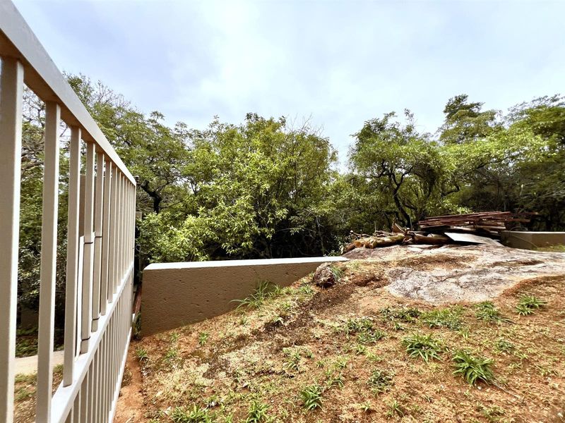 Vacant stand in Sonheuwel Ext1 - Photo 8