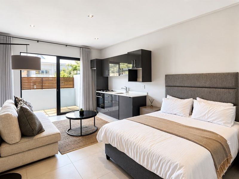 A Modern One-Bedroom Ground Floor - Photo 5