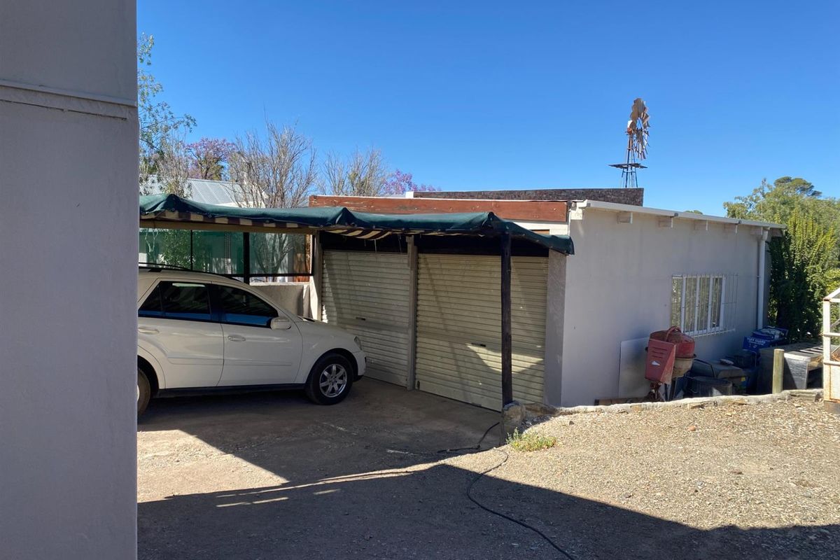 Full of character and possibility - Photo 4